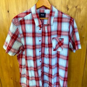 Rip Curl plaid short sleeved button up shirt, men’s medium, 100% cotton